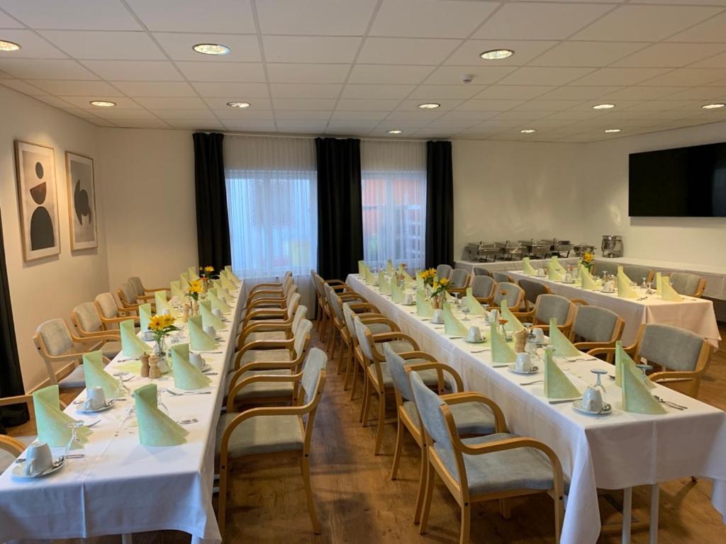 Hotel-Cafe Rathaus Bad Abbach Exterior foto