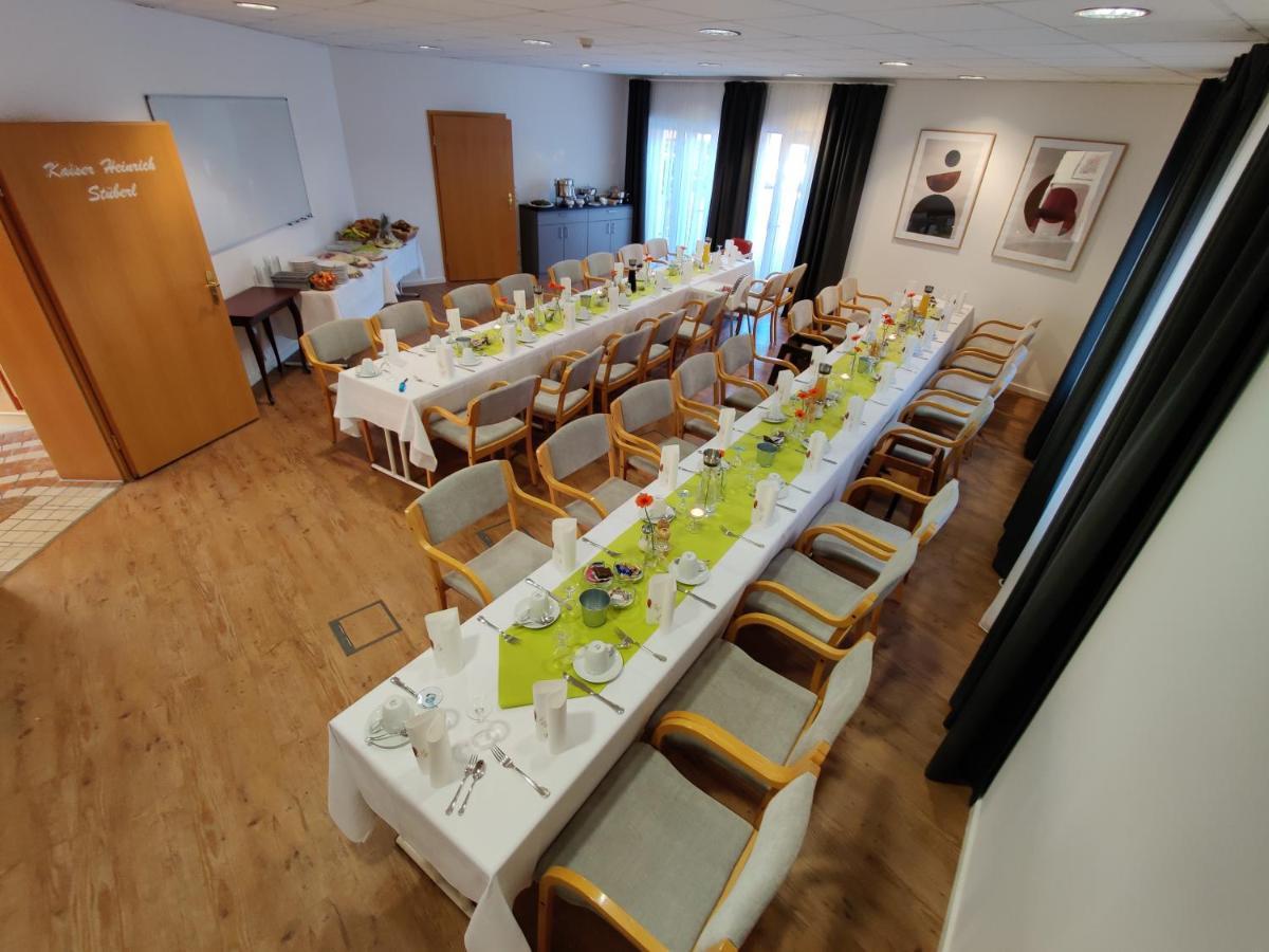 Hotel-Cafe Rathaus Bad Abbach Exterior foto